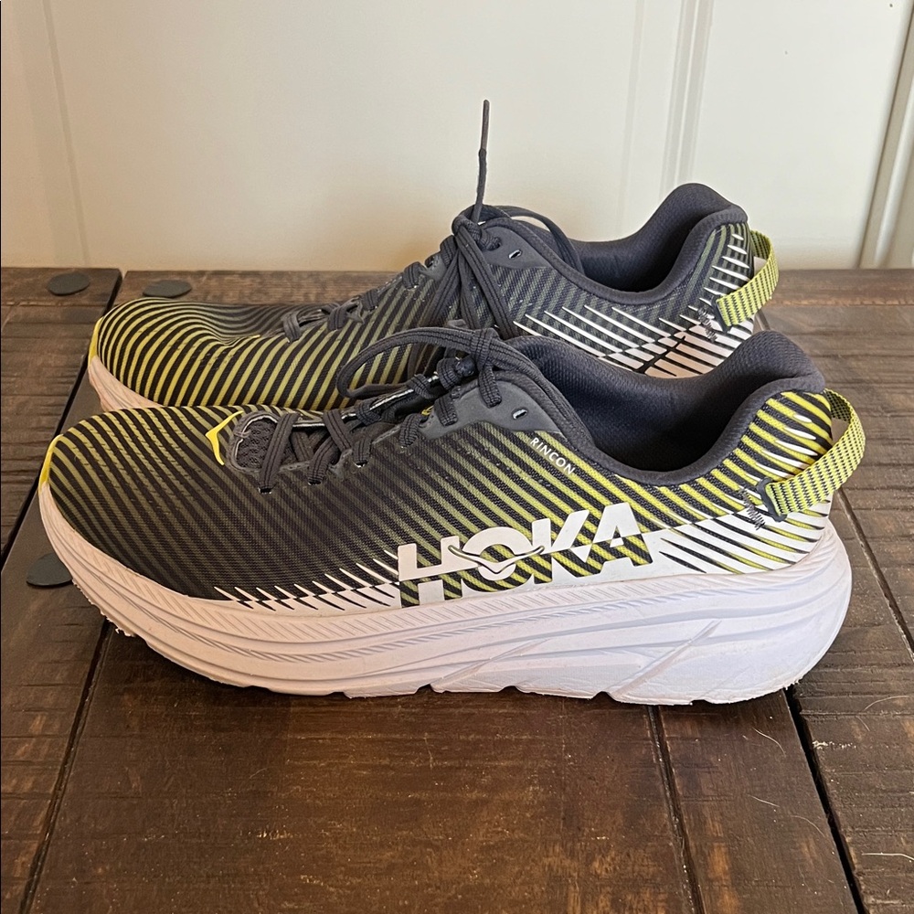 Hoka One Men's‎ Rincon Running Athletic Shoes Size 10 EUC Black yellow